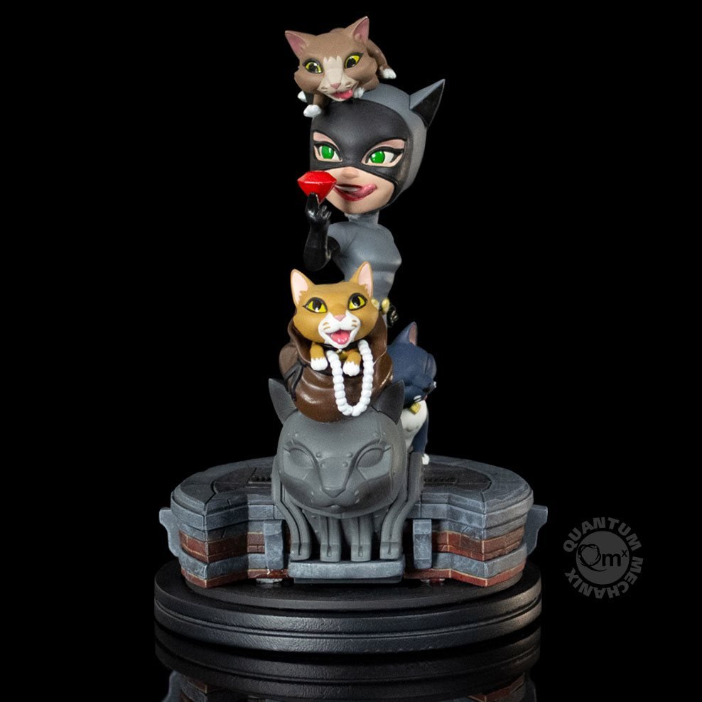 Batman: The Animated Series Catwoman Q-Fig Elite